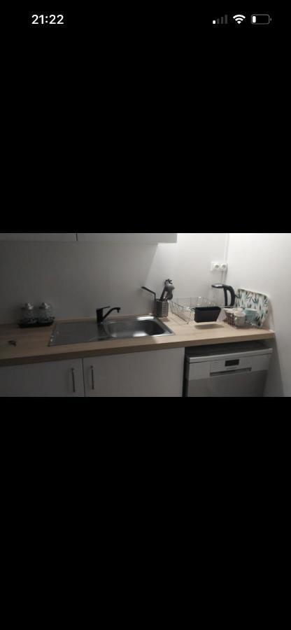 Se: 13A Rue Des Touleuses Pourpre Bed & Breakfast Cergy Exterior photo